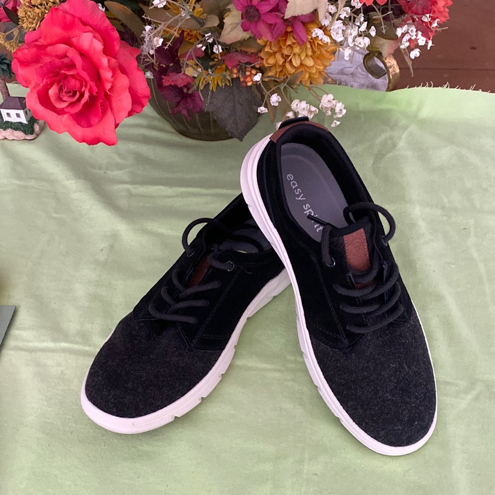 Easy Spirit men’s shoes